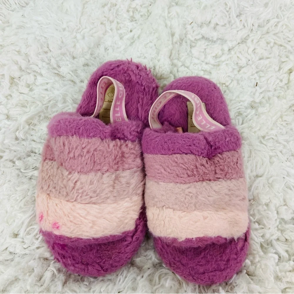 Elle many feet